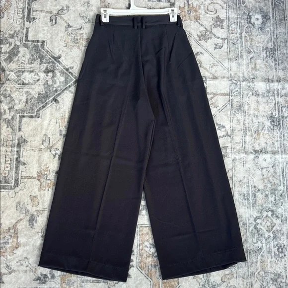 Meshki Grey Tailored Wide-Leg Pant - Picture 3 of 7